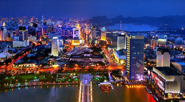 “擊破”寶蘭高鐵每一站 送你吃喝玩樂全攻略