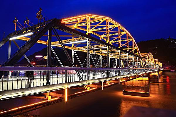 “擊破”寶蘭高鐵每一站 送你吃喝玩樂全攻略